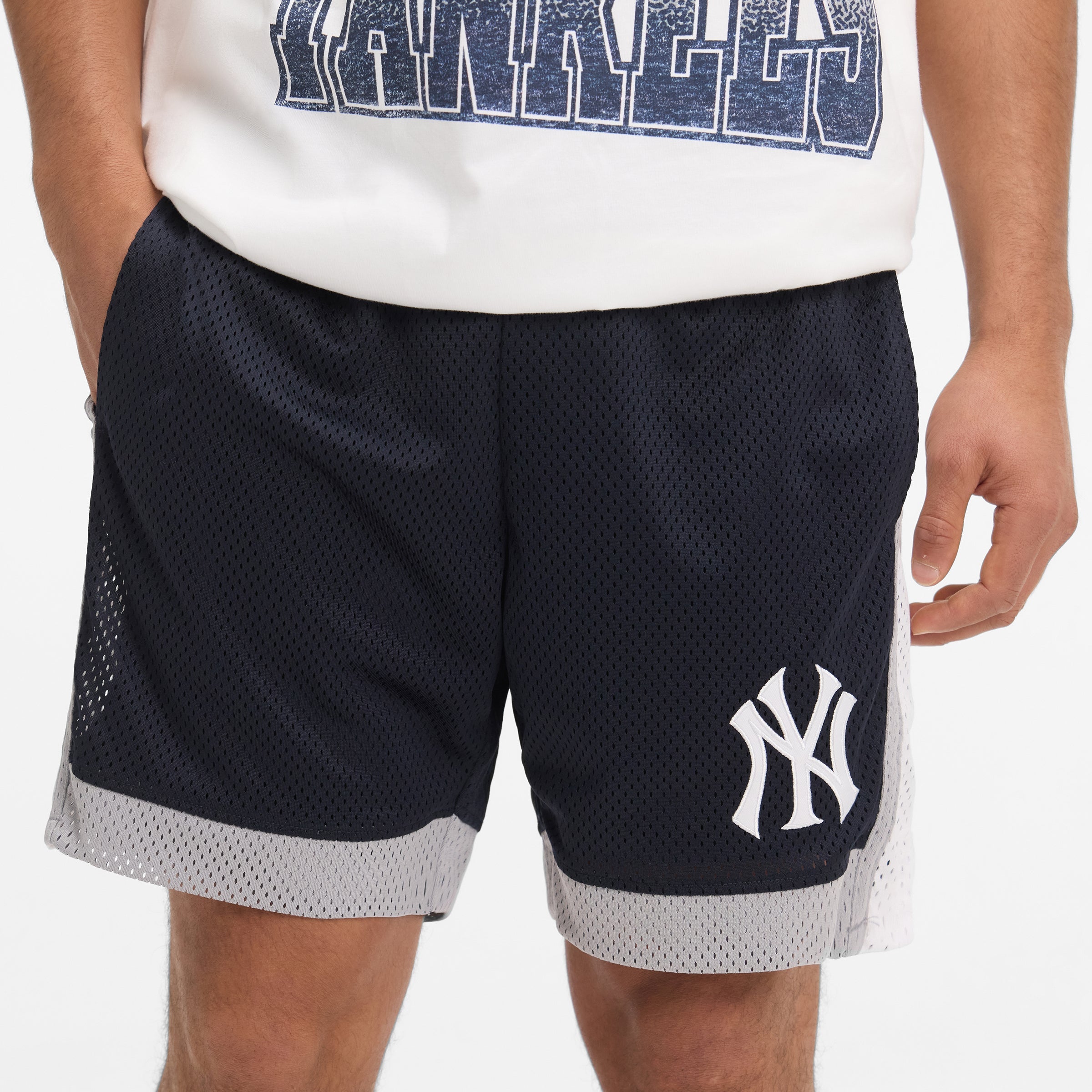 Montreal Canadiens Sport Classics Black & White Shorts
