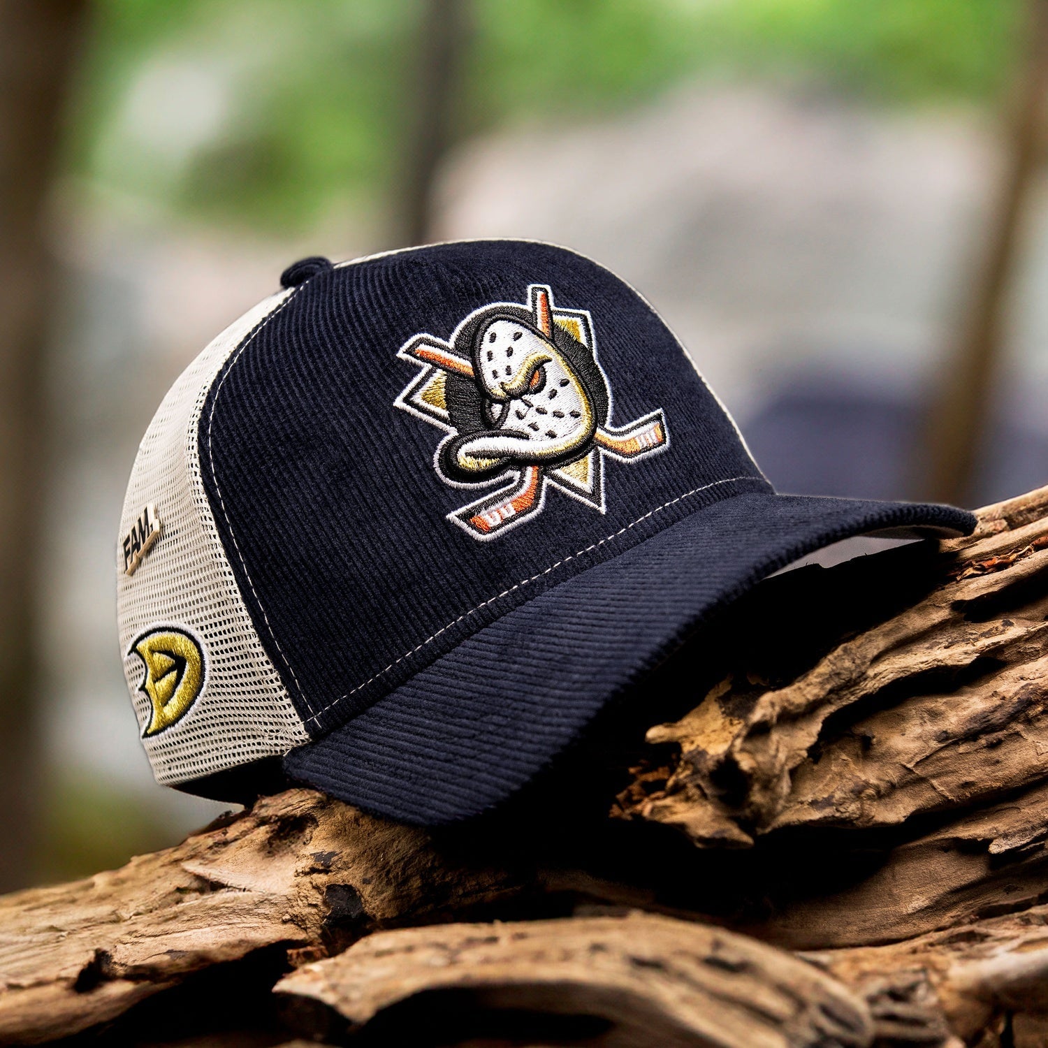 ANAHEIM DUCKS NHL NAVY GRAY UV / NEW ERA 9FORTY A-FRAME TRUCKER