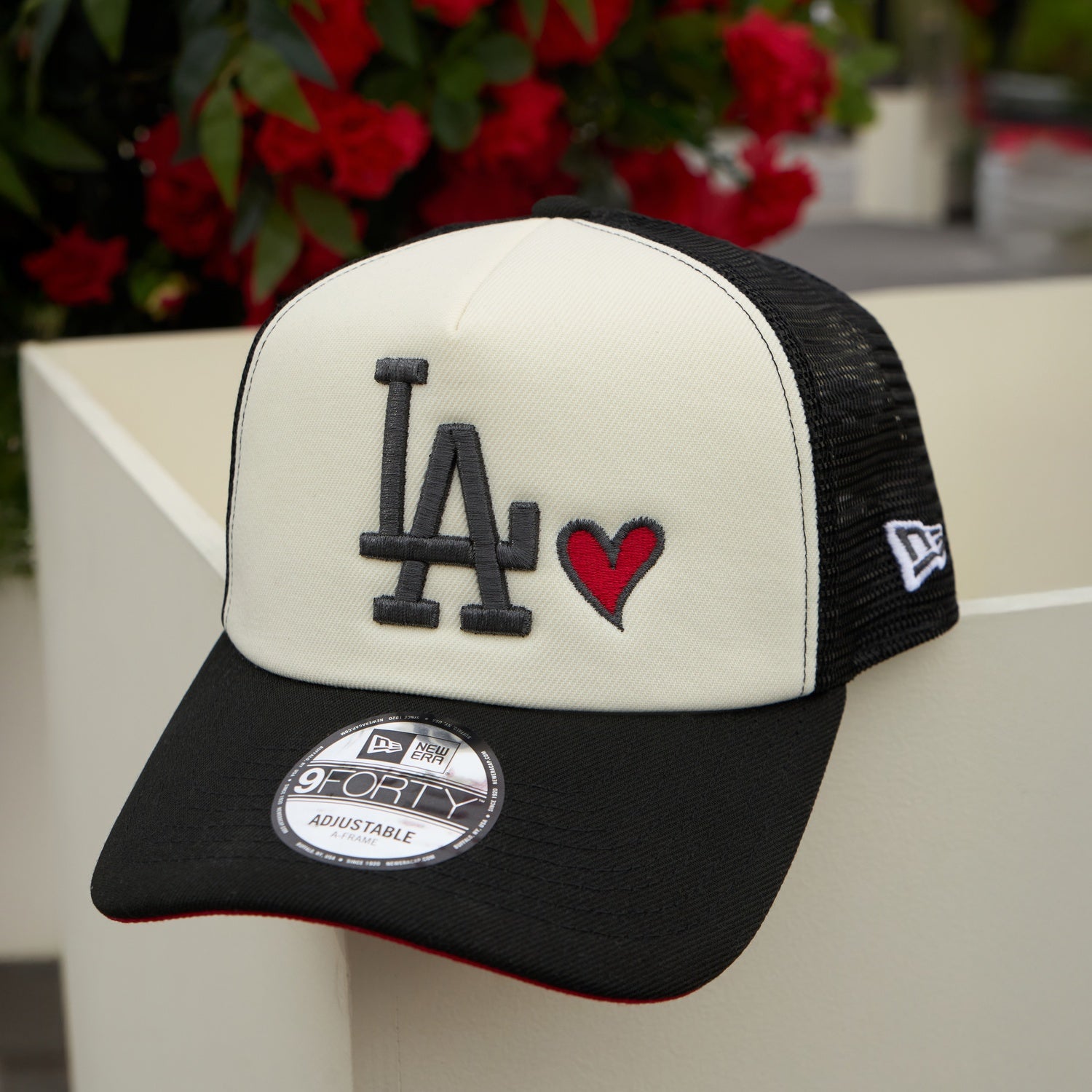 NEW ERA 9FORTY A-FRAME TRUCKER MLB LOS ANGELES DODGERS 40TH ANNIVERSARY TWO TONE / RED UV SNAPBACK