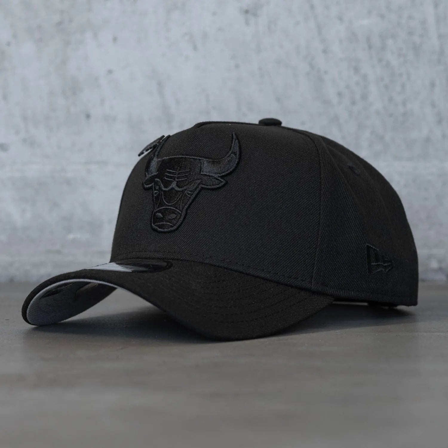 NEW ERA 9FORTY A-FRAME CHICAGO BULLS BLACK / GREY UV SNAPBACK